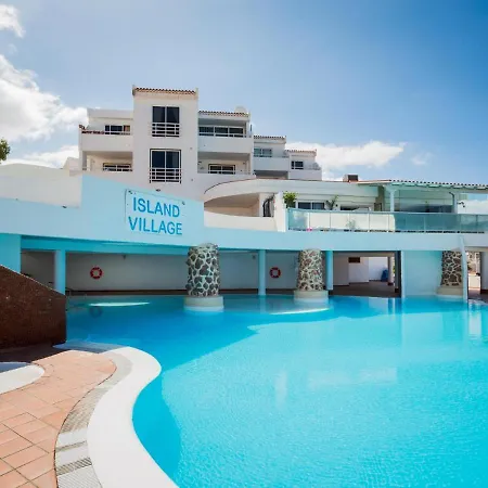 487 B Island Village Apartamento